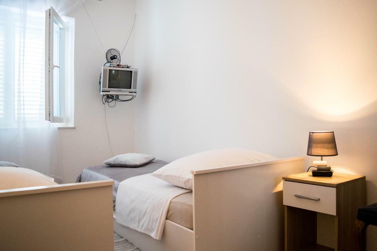 Apartment Kata Šibenik Exteriör bild