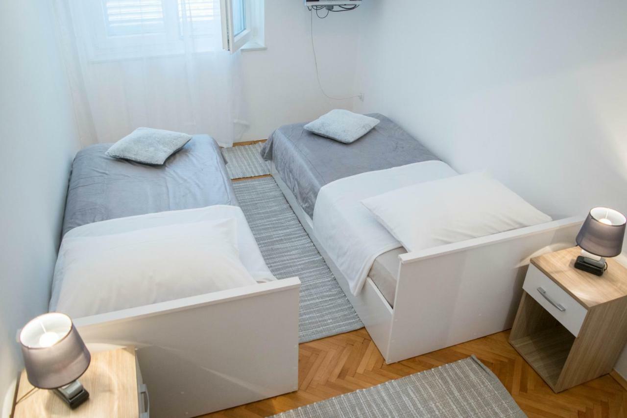 Apartment Kata Šibenik Exteriör bild